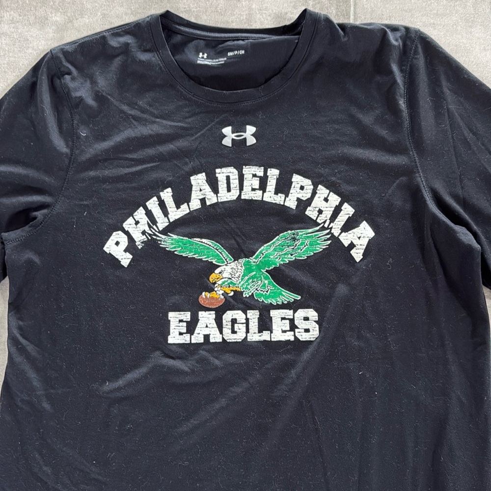 *Gently Worn* Under Armour Men's Black Philadelphia Eagles Dry-Fit Loose Tee - S